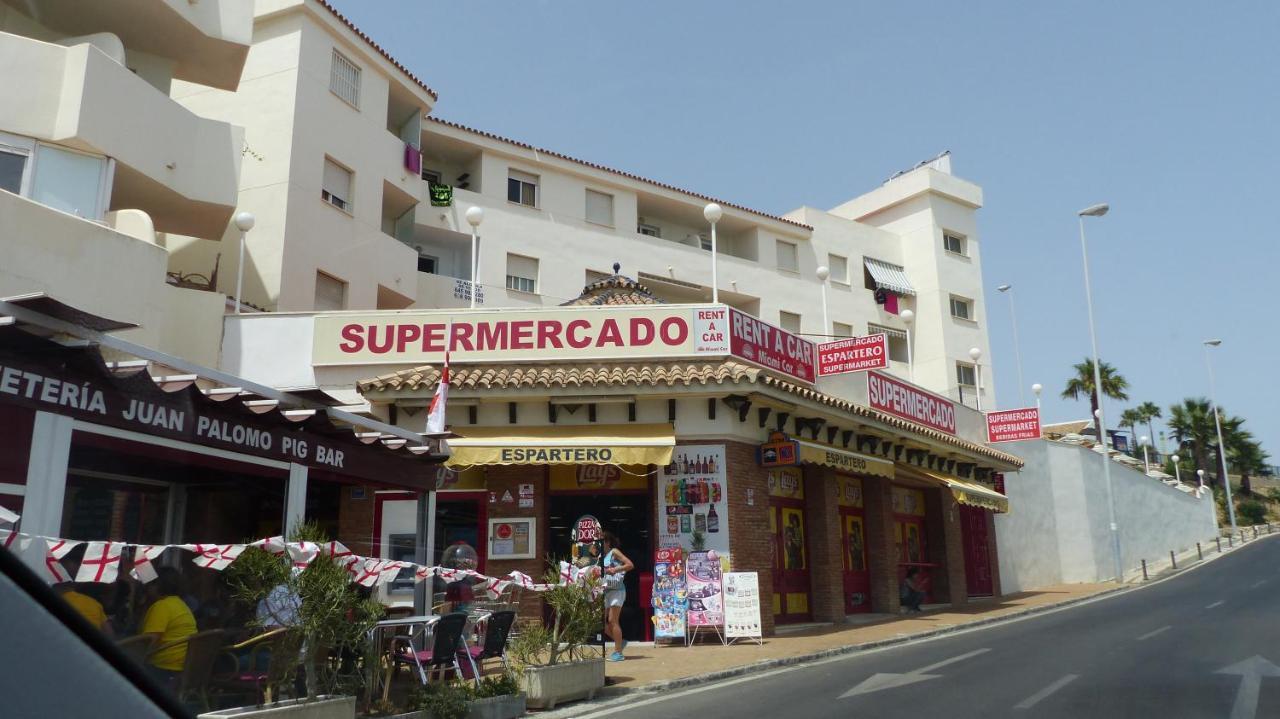 Studio With Access To The Garden. Open Pool. Beach Very Close. Wifi & Netflix Free Apartman Benalmádena Kültér fotó