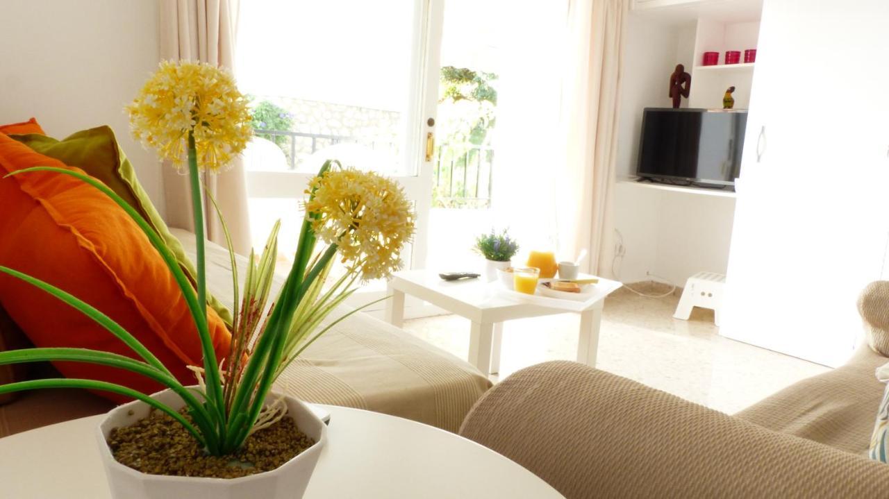 Studio With Access To The Garden. Open Pool. Beach Very Close. Wifi & Netflix Free Apartman Benalmádena Kültér fotó