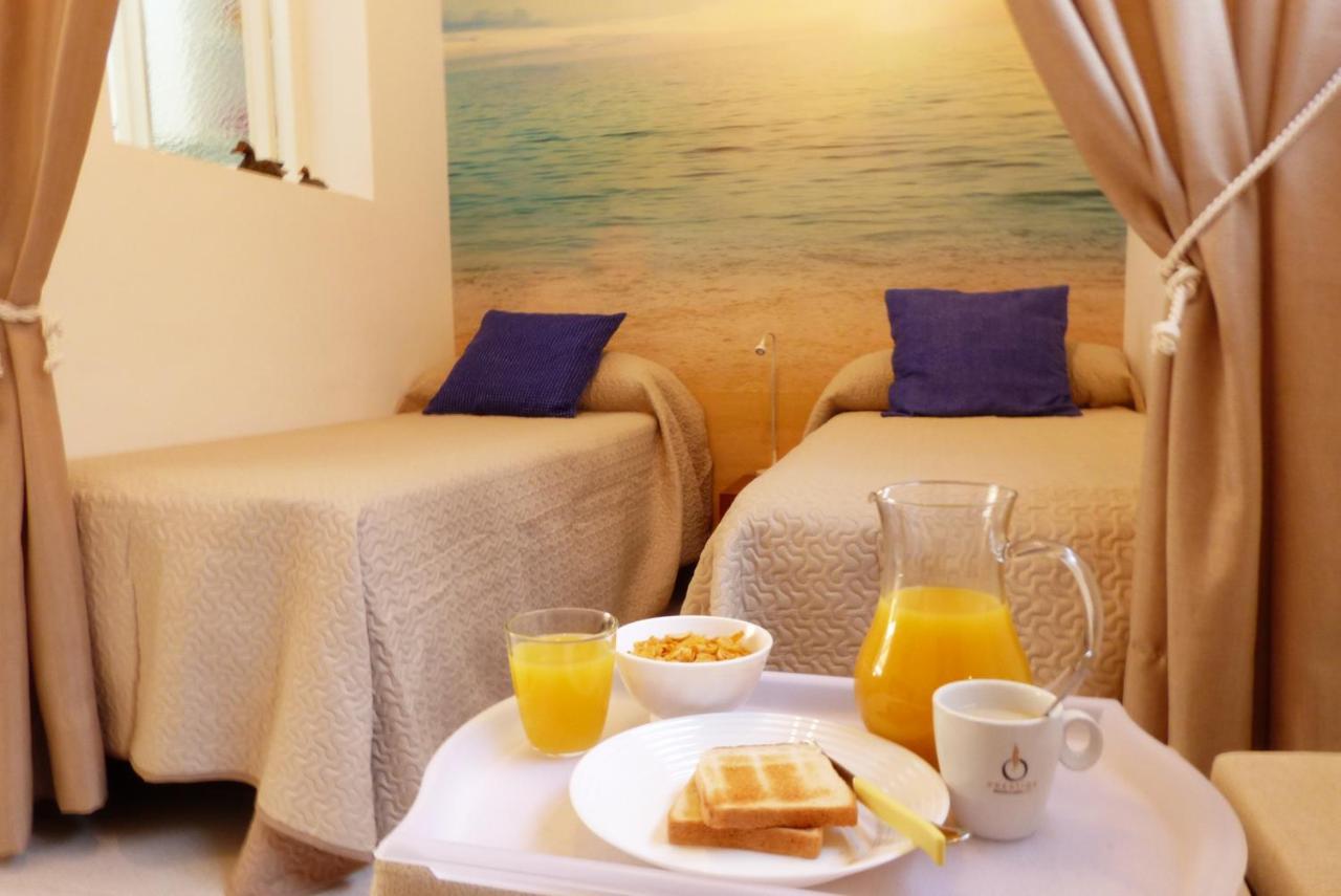 Studio With Access To The Garden. Open Pool. Beach Very Close. Wifi & Netflix Free Apartman Benalmádena Kültér fotó
