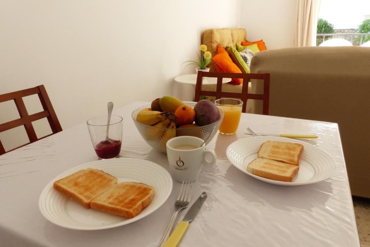 Studio With Access To The Garden. Open Pool. Beach Very Close. Wifi & Netflix Free Apartman Benalmádena Kültér fotó