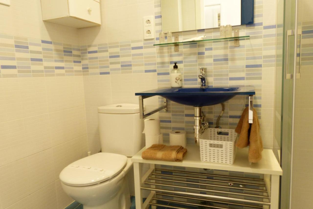 Studio With Access To The Garden. Open Pool. Beach Very Close. Wifi & Netflix Free Apartman Benalmádena Kültér fotó