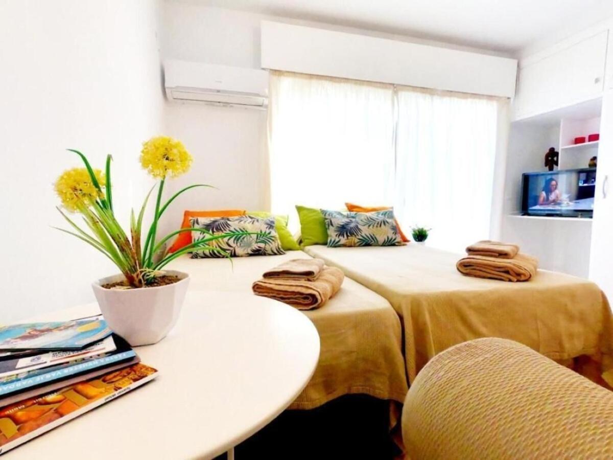Studio With Access To The Garden. Open Pool. Beach Very Close. Wifi & Netflix Free Apartman Benalmádena Kültér fotó