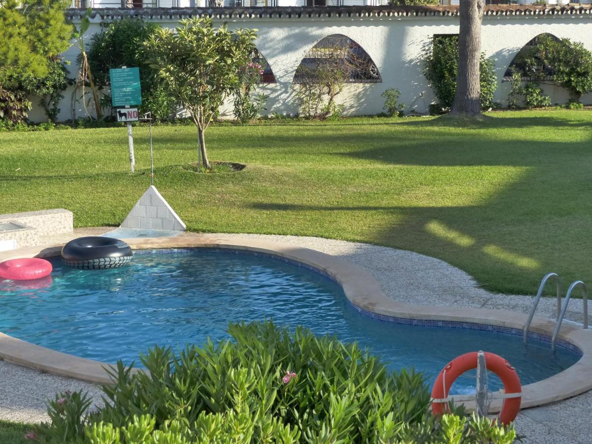 Studio With Access To The Garden. Open Pool. Beach Very Close. Wifi & Netflix Free Apartman Benalmádena Kültér fotó